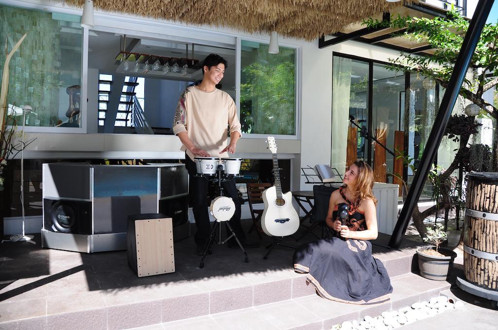 Date & Dine Resort Antipolo Luaran gambar