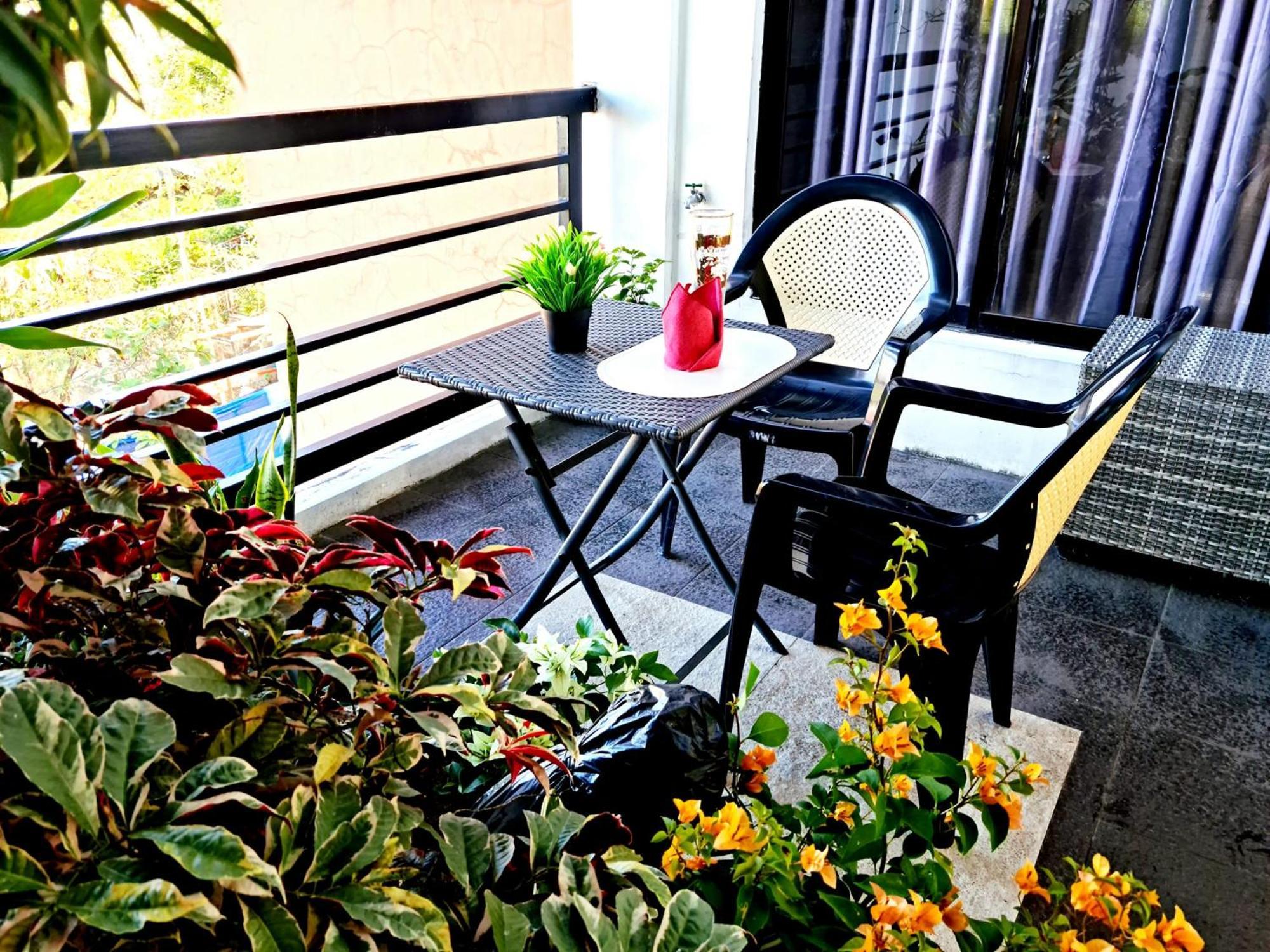 Date & Dine Resort Antipolo Luaran gambar